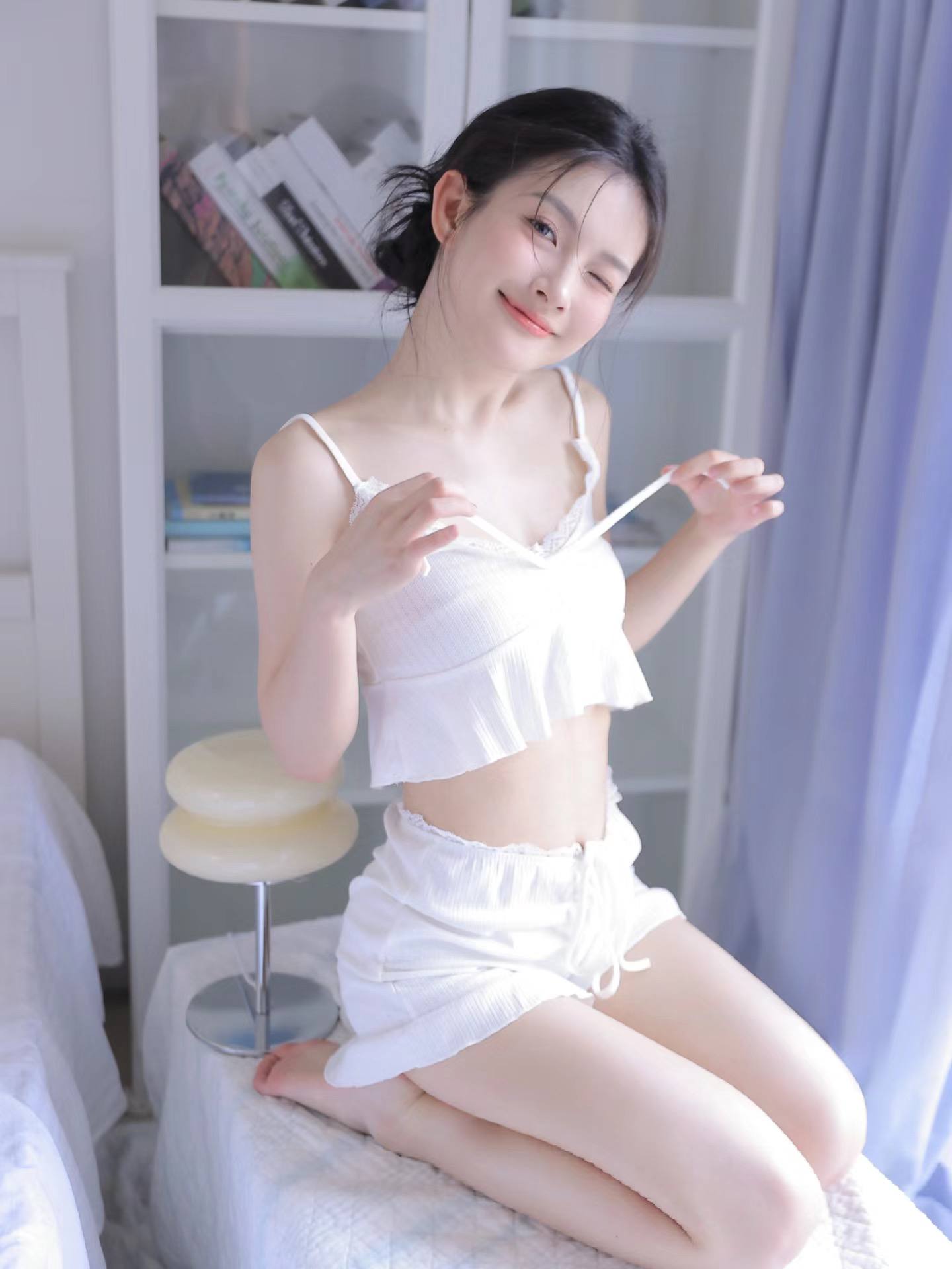 免费中文字幕午夜理论 免费中文字幕午夜理论