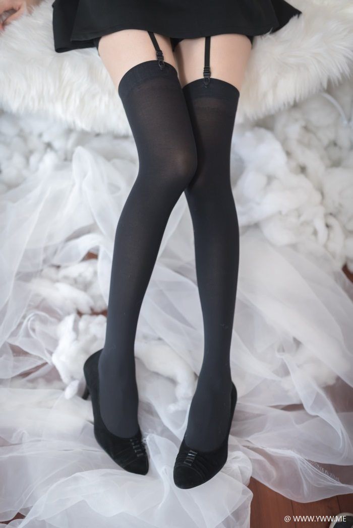 欧美午夜性春猛交 欧美午夜性春猛交