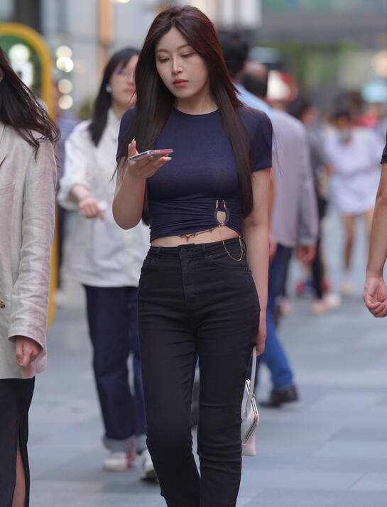 又黄又免费的视频 又黄又免费的视频