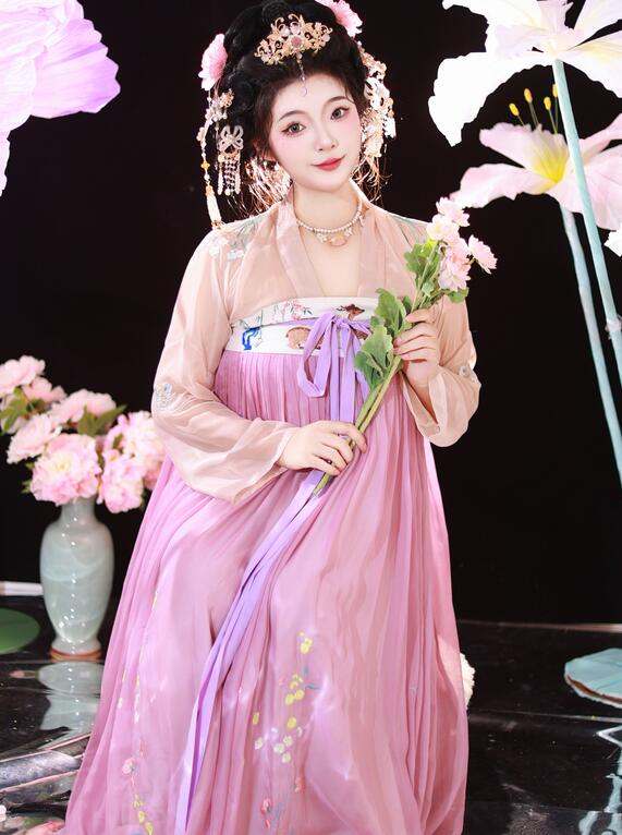 娇妻玩4P被3个男子伺候在线观看 娇妻玩4P被3个男子伺候在线观看