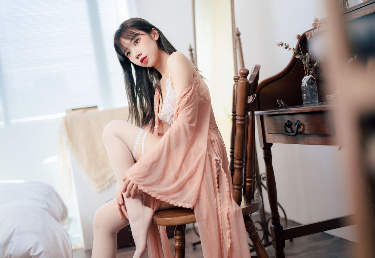 16女下面流水不遮图 16女下面流水不遮图